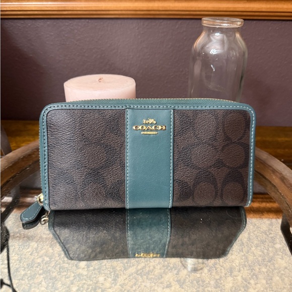 Coach Signature Accordion Zip Wallet – Brown & Teal - Picture 3 of 13